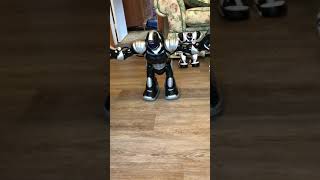 Download lagu Black Robosapien V2 problem mp3