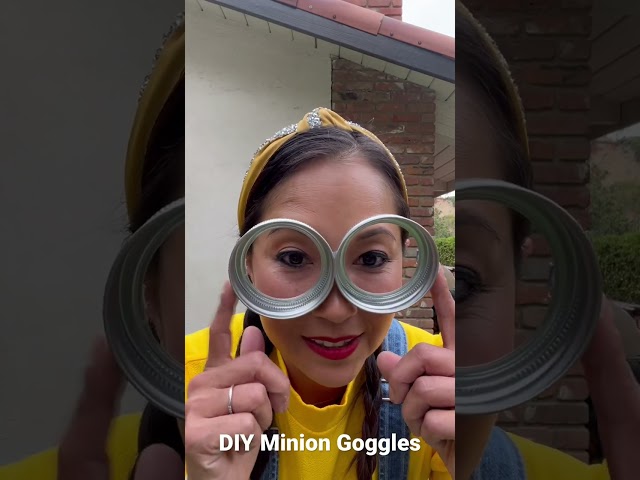 Vídeo relacionado con ZHAOYCSH Anteojos de Nerd Retro con Lentes Transparentes, Gafas de Mago Divertidas y Gruesas para Disfraces de Adultos, Fiestas Temáticas de Halloween y Eventos de Cosplay, Accesorio de Broma