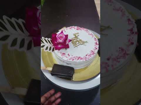 vanilla cake#cakedesign#cake #rourkela