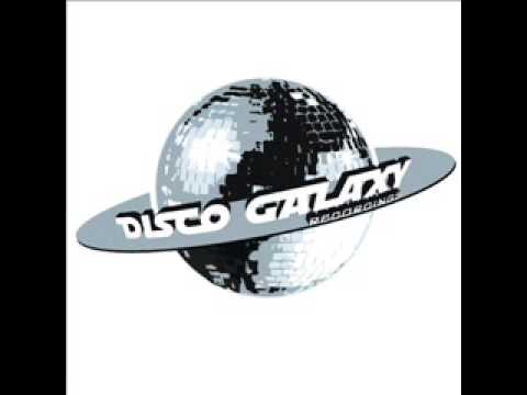 Discogalaxy ft. Gibson Bros. - Que Sera Mi Vida! (Funky Shakey Disco House)
