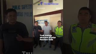 Download lagu Truck Driver Who Drove Zig-Zag on Pacitan-Solo Road Goes Viral and Gets Fired mp3