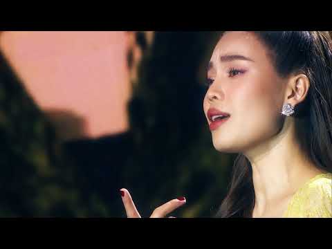 Thể hiện bởi Giang Hồng Ngọc