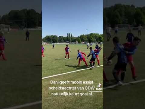 Dani cvv vriendenschaar Vs CDW Wijk bij Duurstede. Was de bal in of uit??????