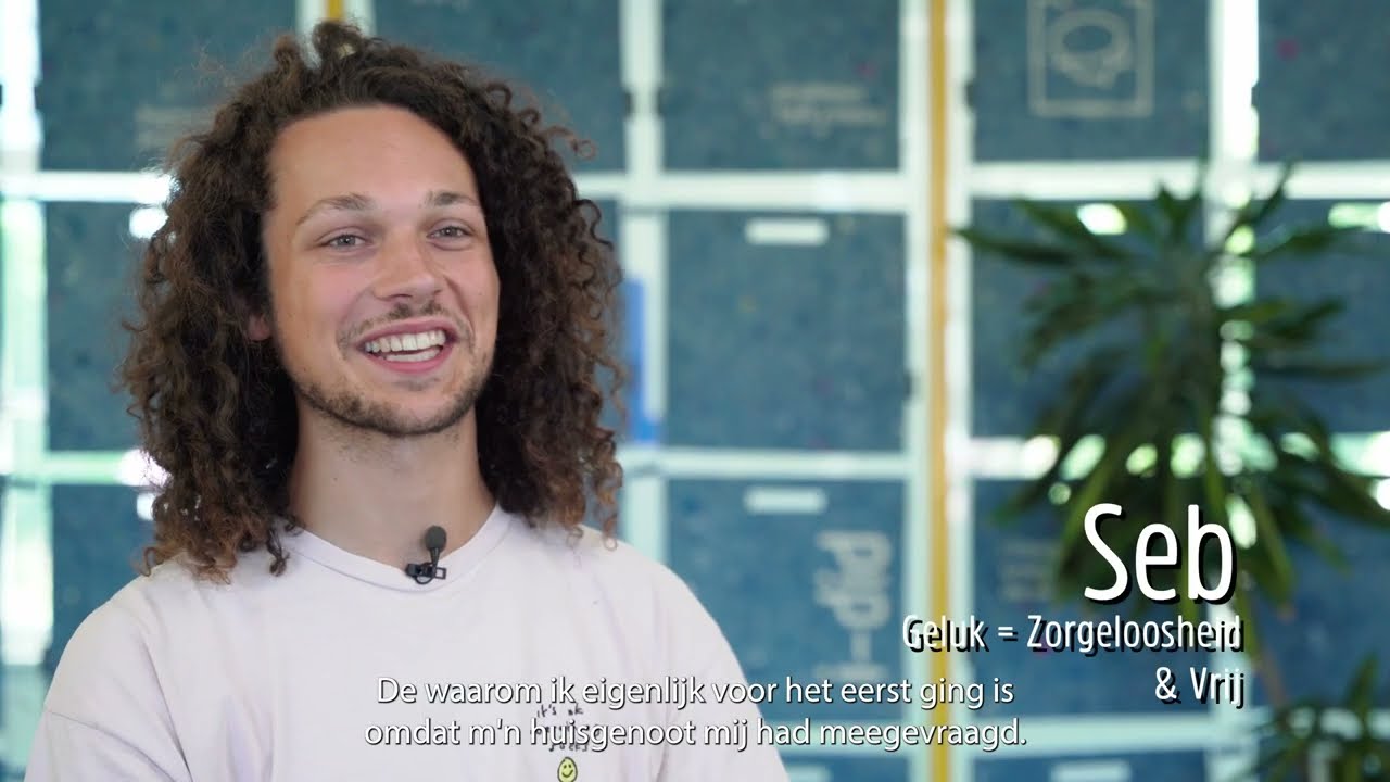 video afspelen: In gesprek met deelnemers van het GeluksCafé