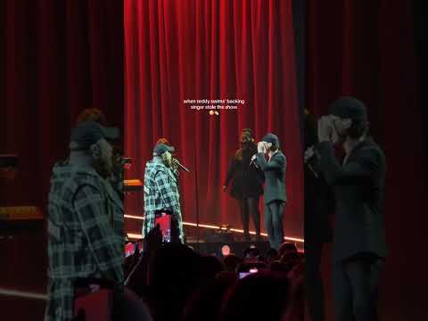 When Teddy Swims’ backing singer stole the show⚡️