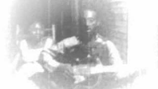 Mississippi Fred McDowell- Don&#39;t Mistreat Nobody