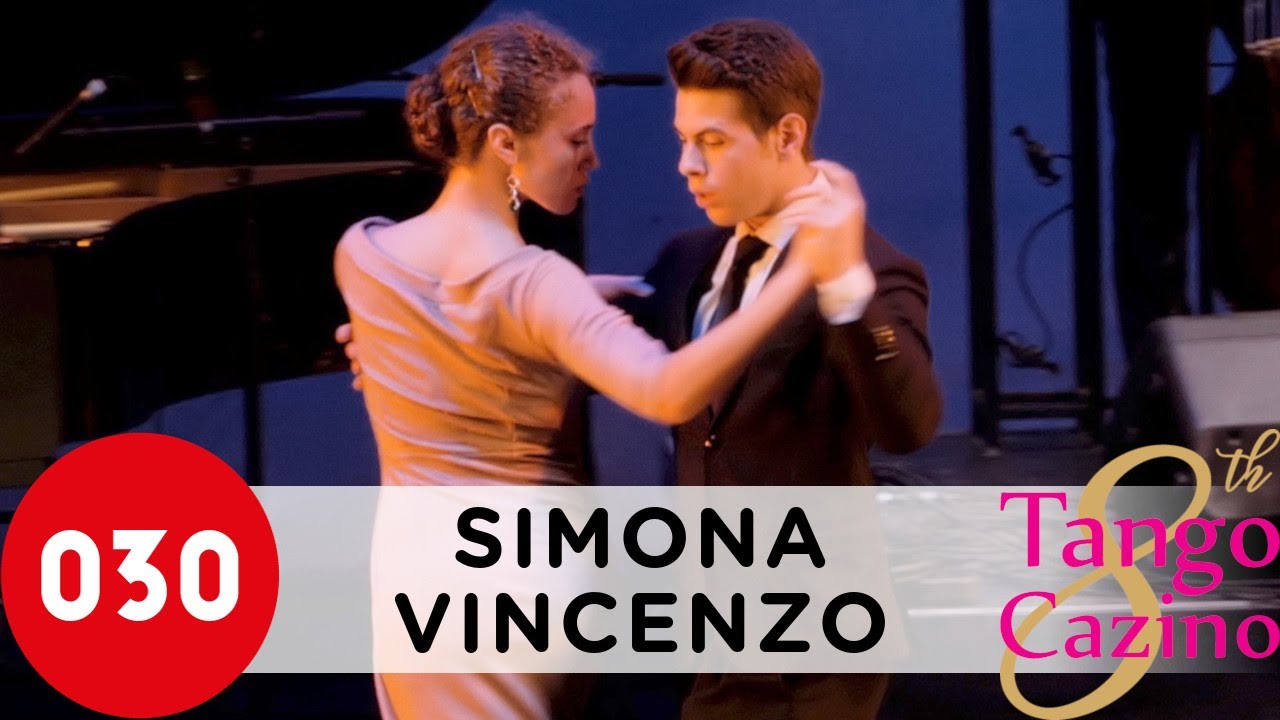 Simona Esposito and Vincenzo Bisogno – Derecho viejo