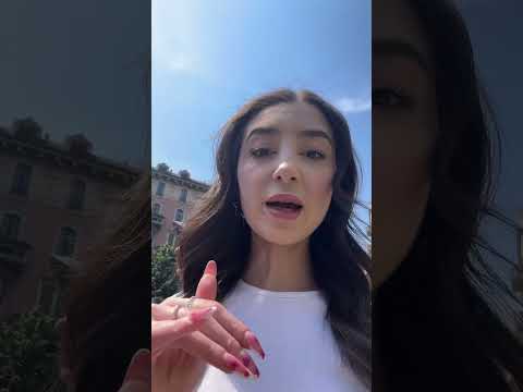 A Milano ha aperto un’edicola che vende Runway!👠 I CO NI CA✨🗞️