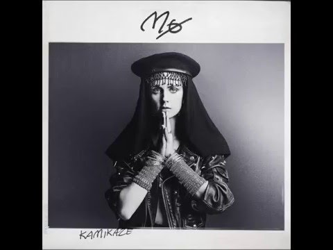 MØ - KAMIKAZE + Lyrics