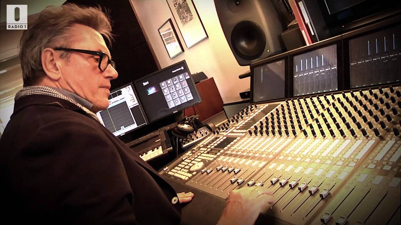 SCHRIJVER ZOEKT ZANGER // HENNY VRIENTEN - TILBURG, TEXAS // (tekst P.F. Thomése)