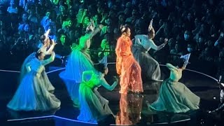 Download lagu Yura Yunita Bandung Live di Istora Senayan Jakarta 2025 mp3