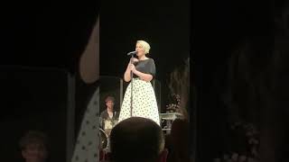 Claire Richards - I’ll Never Love Again (Live)