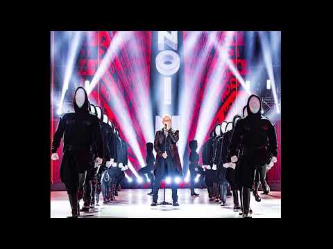 Claudio Baglioni - Noi No - Live a Uà - Uomo di varie età