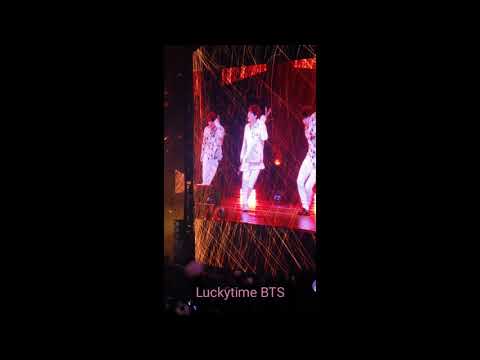 180928 FRI DAY1 NEWARK BTS CONCERT 방탄소년단 JK 정국 solo