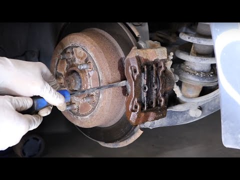 How to replace rear brakes on Lexus IS250 2006-2012 / Как поменять задние тормоза Lexus IS250 : DIY