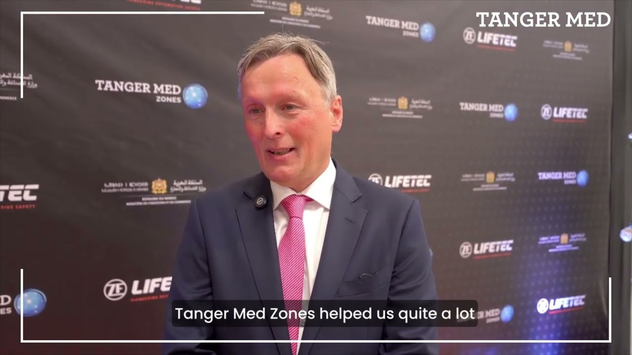 slide testimonial video