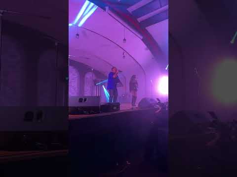 Lee Xiong – “Tag Tiam No” Ft. GY Yang (Live Performance)