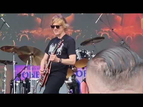 Marc Martel - (Intro) Tie Your Mother Down (Live At Summer Breeze Brasil 29-04-2023)