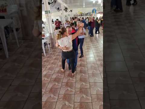 nos idosos de Mangueirinha no Paraná.Brasil #shotrs #baile #dancarinos #dança #dance #dancina
