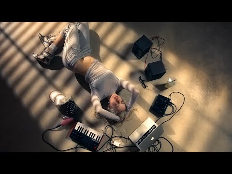 ALLES ALLEIN - HANNA IM WUNDERLAND