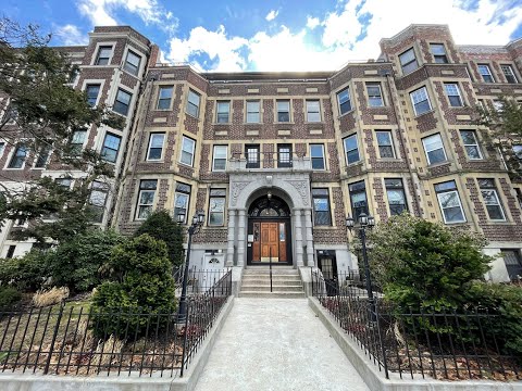 390 Riverway St. #19, Boston, MA