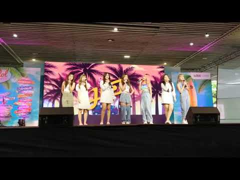 Honey Toast ( Cm Cafe ) : ฉันชอบเธอ @ Idol Exchange "Aloha" - MBK【4K】