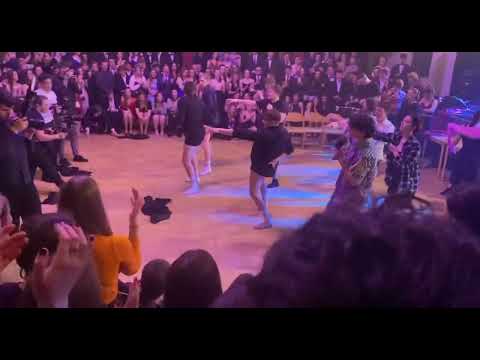 Maturitní ples 4.P - dgkralupy