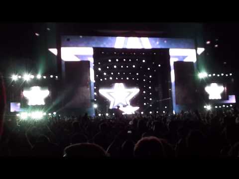 Swedish House Mafia - Leave The World Behind opening @ E.D.C. 2010 Los Angeles [HD]