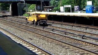 preview picture of video 'Metro North MoW Vehicle Chevy # 2420M SB Dobbs Ferry, NY 6/2'