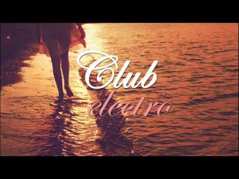 Carlo Runia -  Here With You