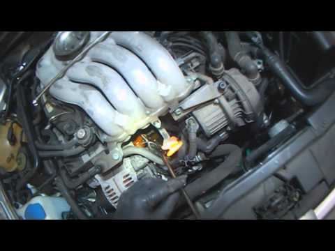 VW A4: 2.0L Thermostat replacement (A-Z) Part 1