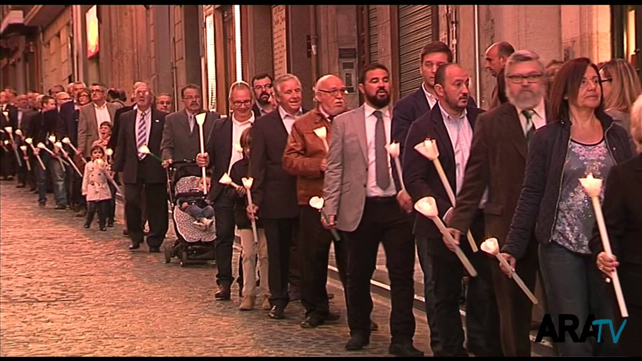 L'Associació 'vesteix' el dia de Sant Jordi amb la visita de la Reliquia de la Catedral de València