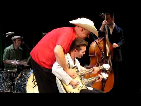 Deke Dickerson, Lester Peabody & Chris Spraque - Muleskinner Blues (live)