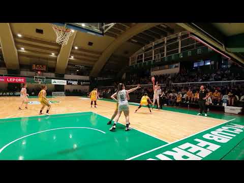 @doblesytriples presente en Deportivo Berazategui frente a Quimsa por la Liga Femenina