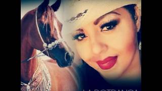 LA. COQUETA CON LABERINTO