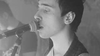 Friday Night - Kiss the Thief *Assignment (U1659776)