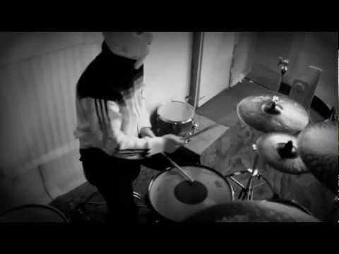 NINETEENZSQUAD FAMILY & D.Mörder - drum cover Mike Mendez und Crakkpt Revo-Maske auf berall