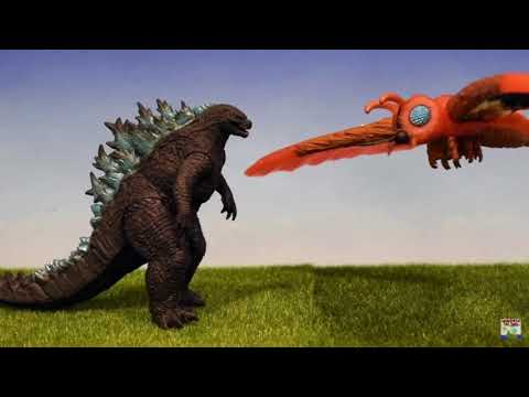 Meet Mothra 19 | Monster Island Buddies REACTION!