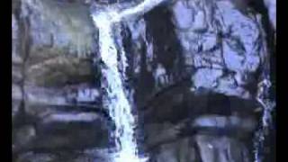 preview picture of video 'Waterfalls of Sri Lanka -  Halkandura Wasserfälle'