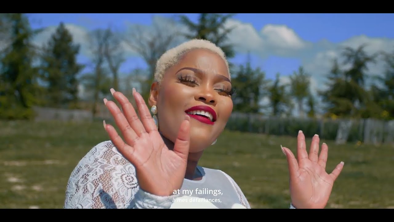 MERCEDES DE JÉSUS - GRACIÉE  (Clip officiel) #jesus #music #grace