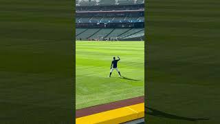 2025年4月 イチローさん マリナーズ試合前 2025 April Ichiro at Right Field during batting practice