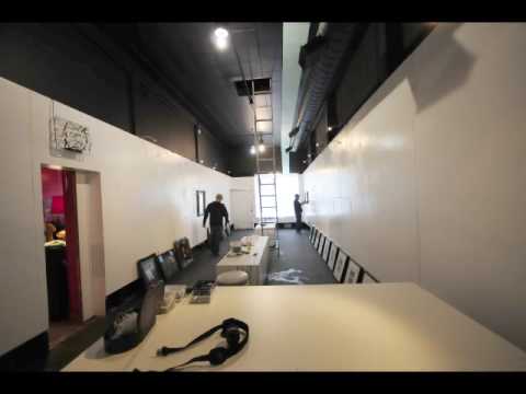 iHartPhotos - Gallery Show. The setup. The soiree.