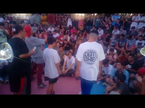 La mejor batalla de la dem talka.adesong vs un pequeño gigante talkino