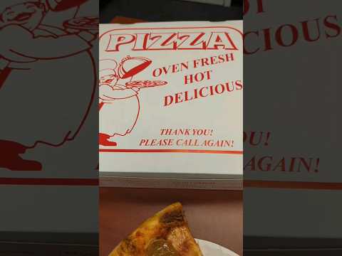 🍕 Sliced or Crumbled Sausage on Pizza? Pick one. #derryx #pizza #sausage