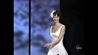Ashley Judd Walks Across The Stage (1998)