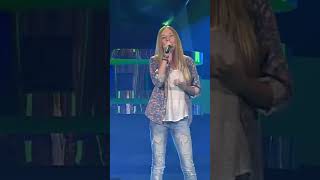 I CAME IN LIKE WRECKING BALL🎵😍😍#thevoicekids #Pia #mileycyrus