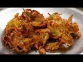 कुरकुरीत कांदा भजी | Crispy Kanda Bhaji | Onion Pakoda | Maharashtrian Recipes