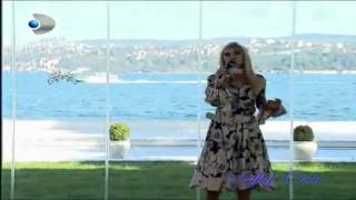 Demet Akalın - Kader Diyemezsin (Canlı Performans - HD)