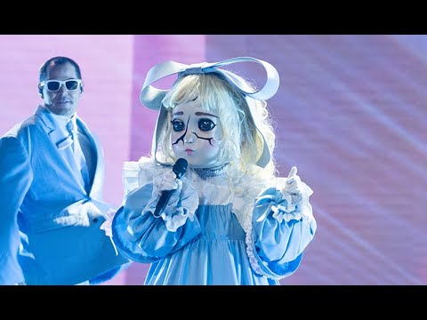 Porslinsdockan sjunger Fångad av en stormvind av Carola  | TV4 & TV4 Play