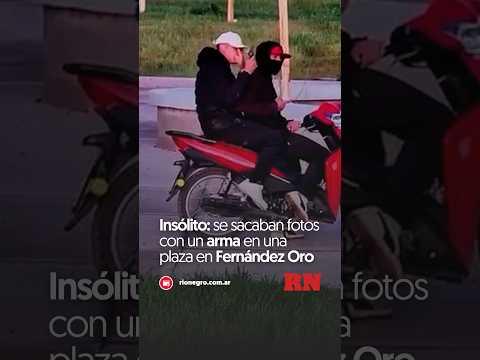 Insólito: se sacaban fotos con un arma en una plaza en Fernández Oro